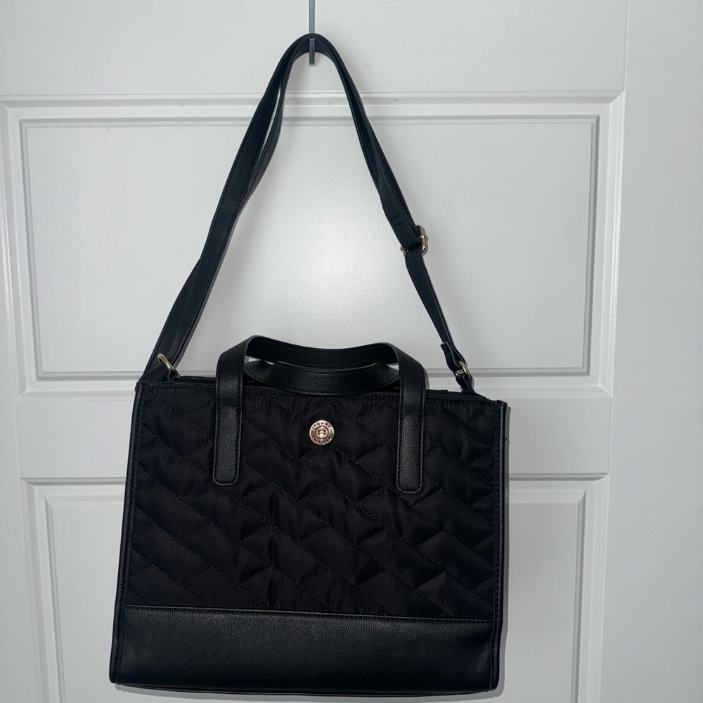 Tommy Hilfiger Black Quilted Shoulder Bag